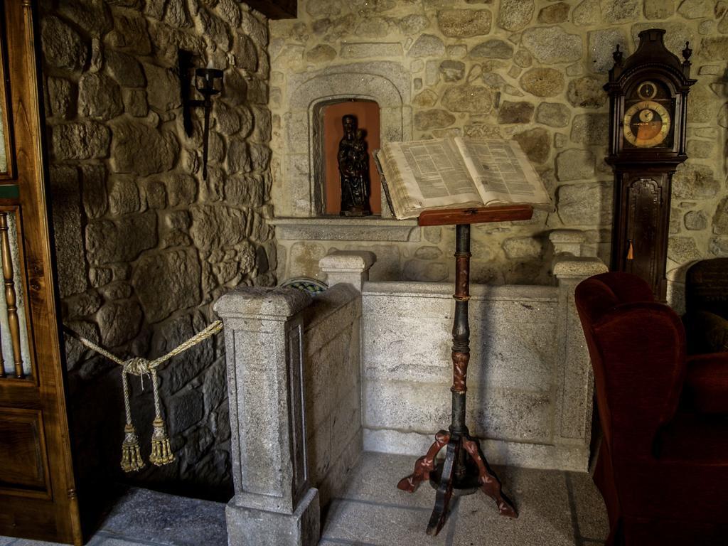 Hotel Monumento Convento De San Benito А-Гуарда Экстерьер фото