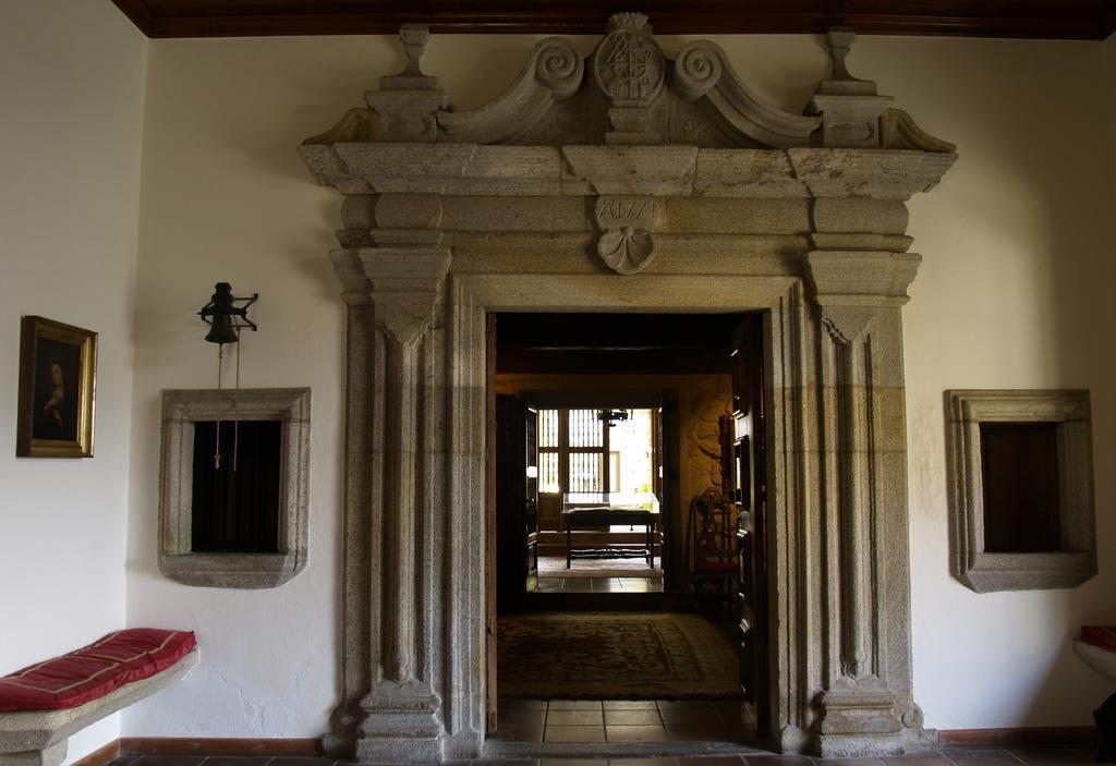 Hotel Monumento Convento De San Benito А-Гуарда Экстерьер фото
